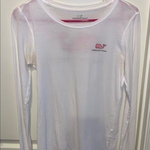 Vineyard Vines t-shirt